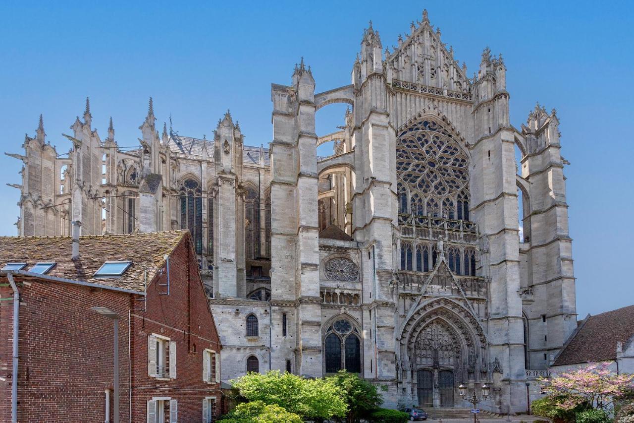 Апартаменты Un Petit Coin De Cathedrale Бове Экстерьер фото
